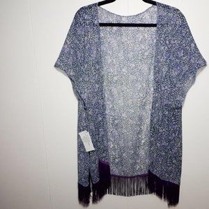 Fringed scarf and duster set in delicate purple floral print. OS NWT